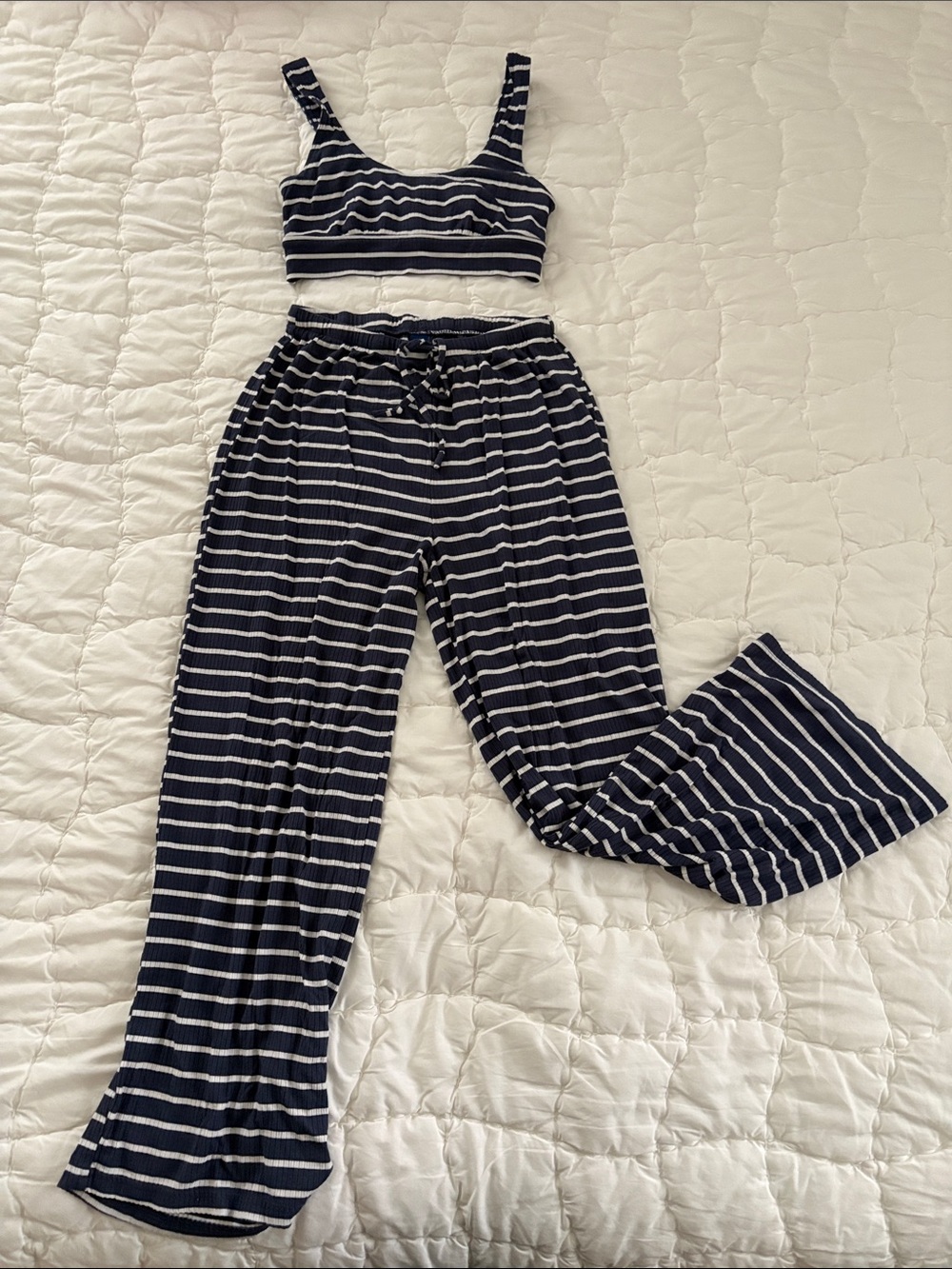Old Navy Sunday Sleep Striped Navy and White Lounge Pants & Crop Top Set